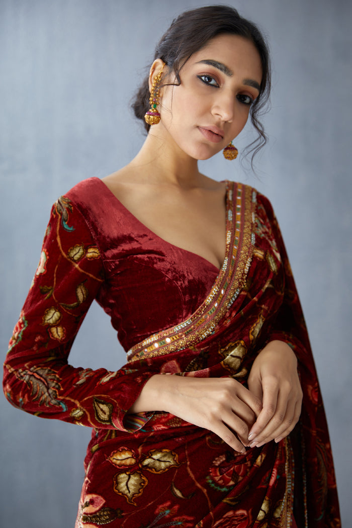Gudhal Makhmal Revathi Blouse