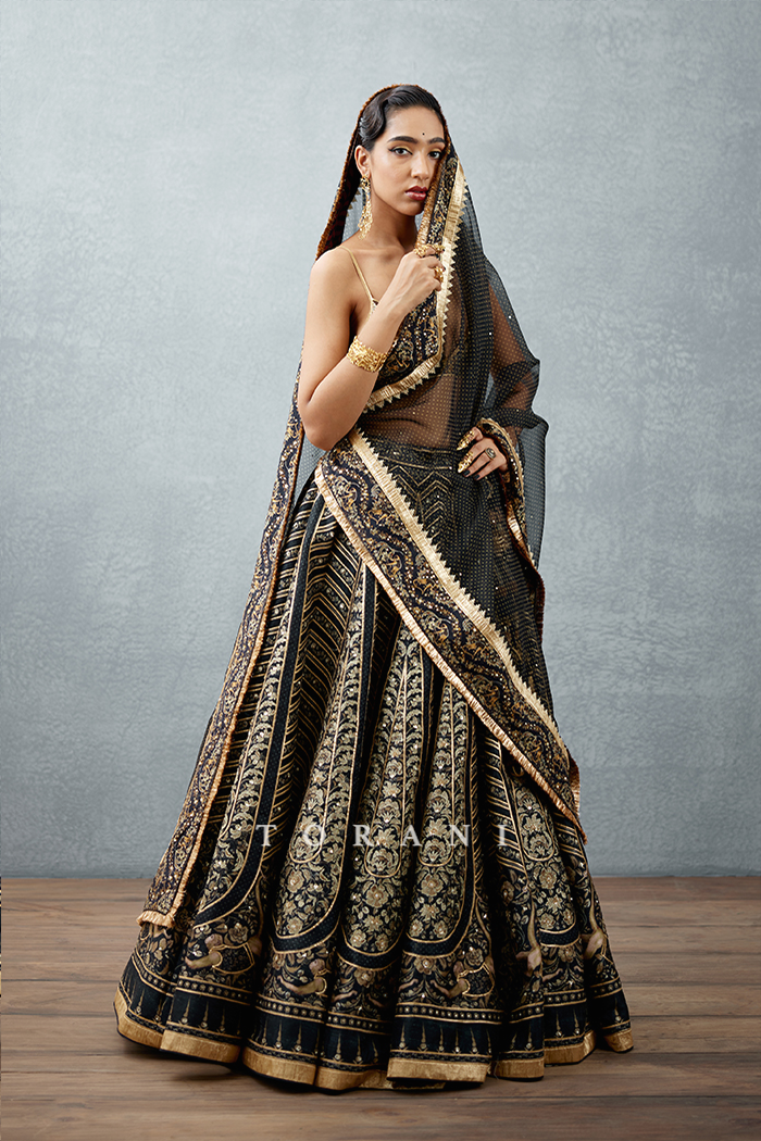 Gulghast Hayat Lehenga Set