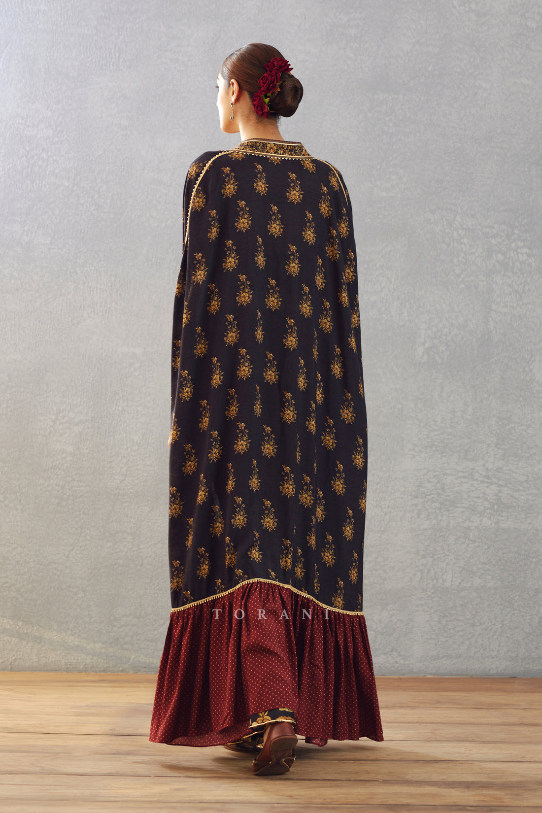Gulghast Ezzah Cape