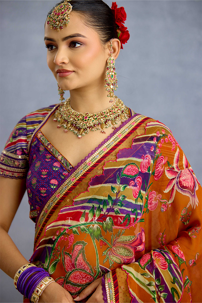 Komudika Sandhya Saree