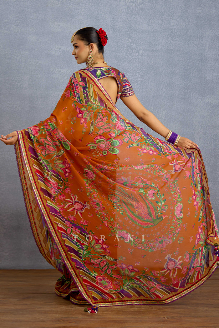 Komudika Sandhya Saree