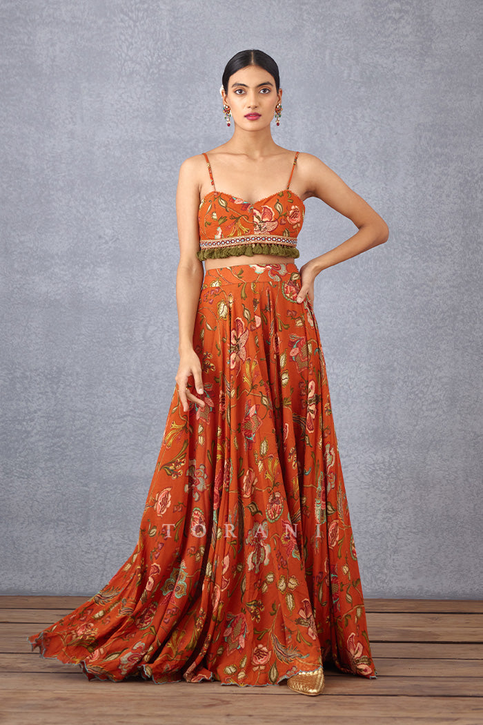 Narangi Paavni Cape Set