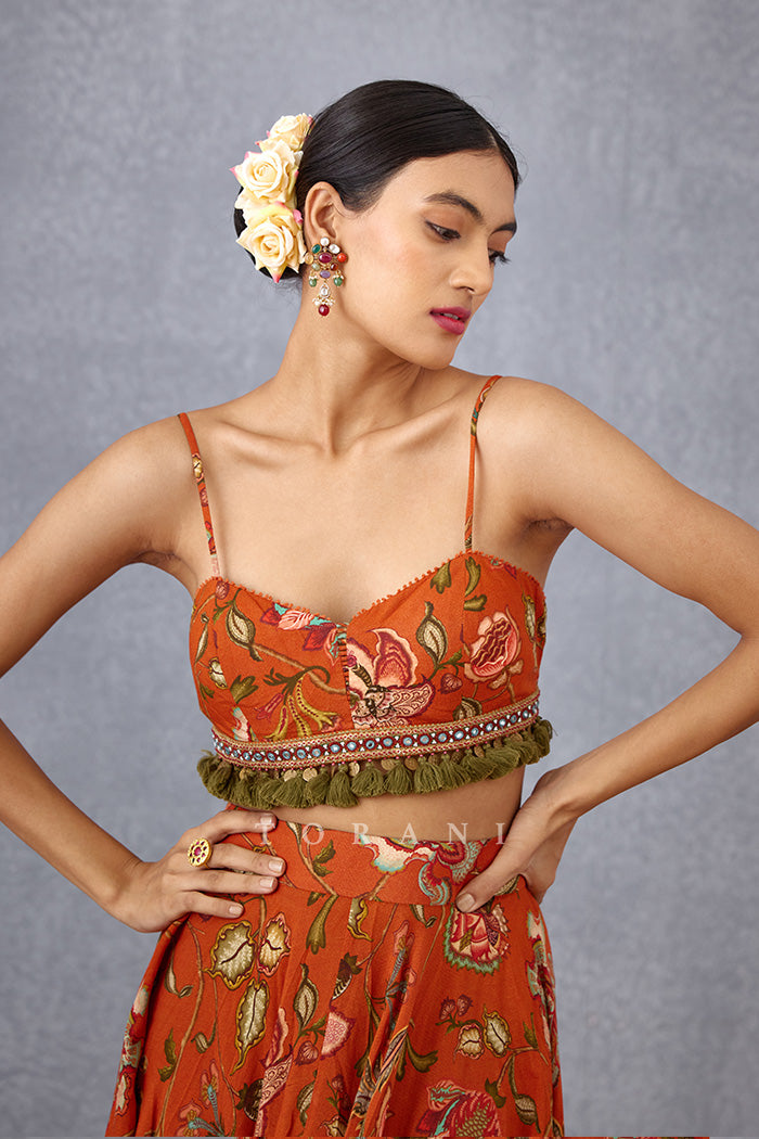 Narangi Paavni Cape Set