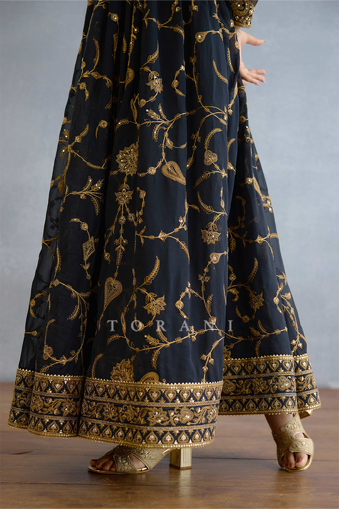 Bhadra Kyda Anarkali Set