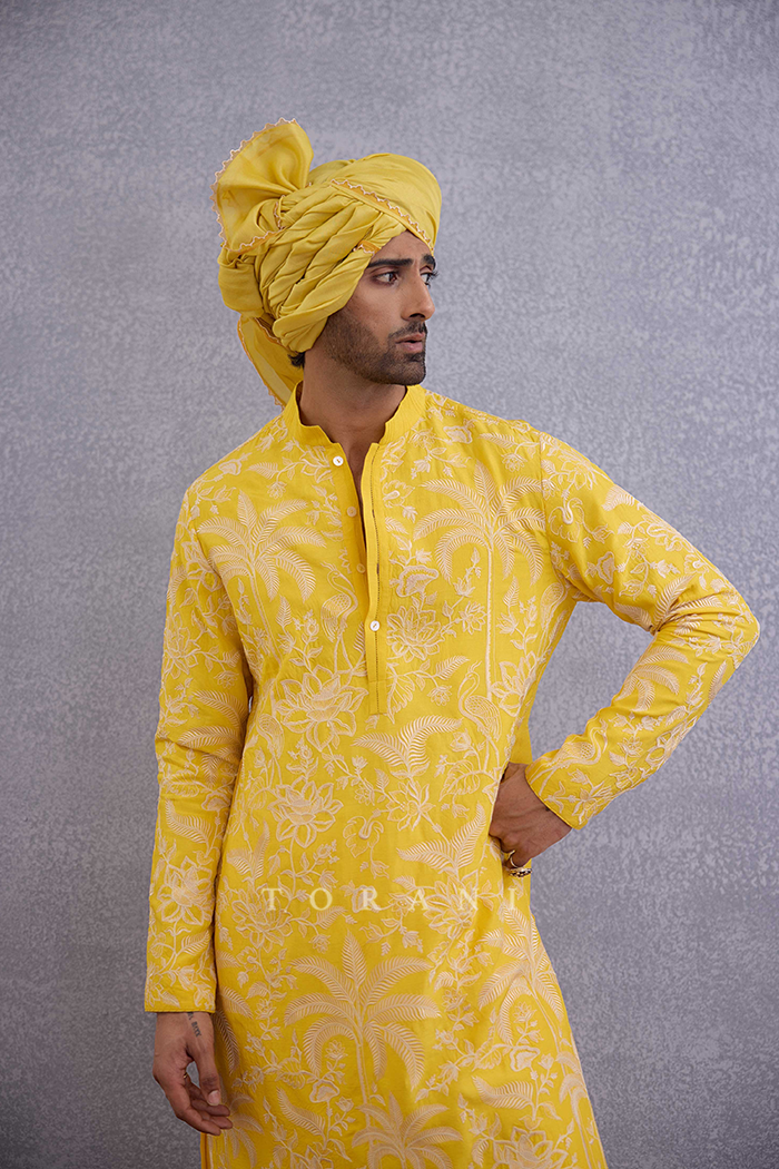 Kasmai Bhaanu Kurta Set