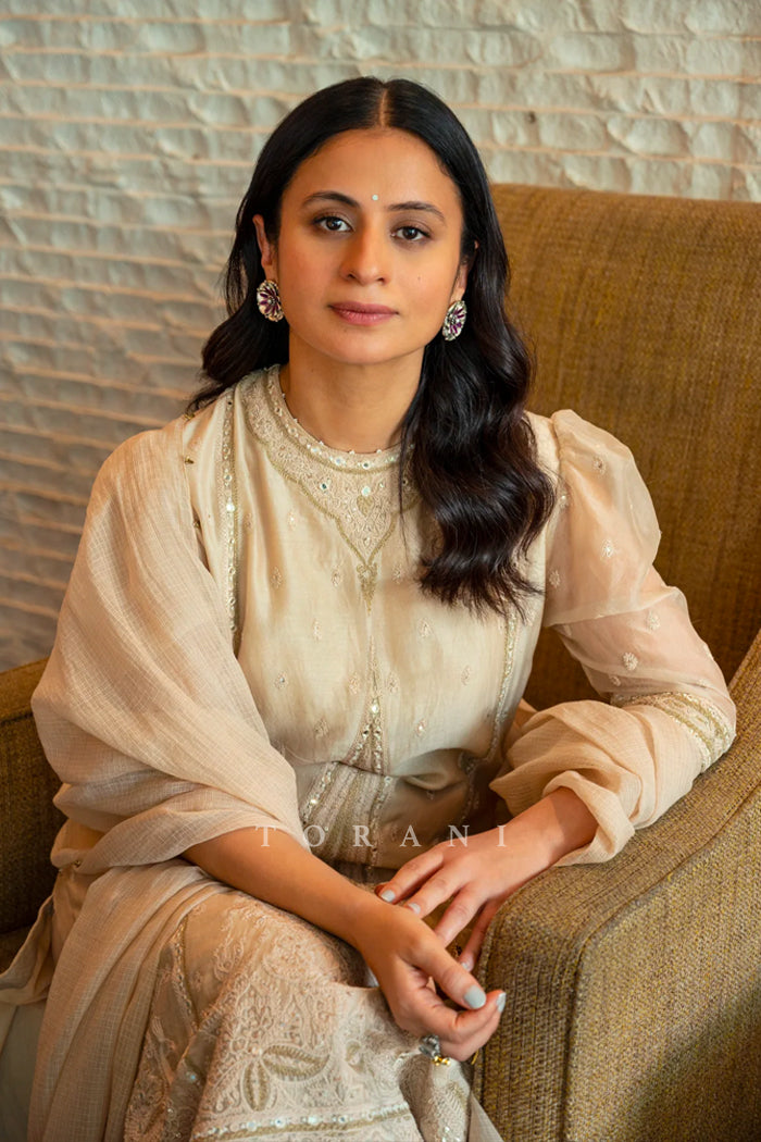 Rasika duggal in Ivory kurta set with dori embroidery