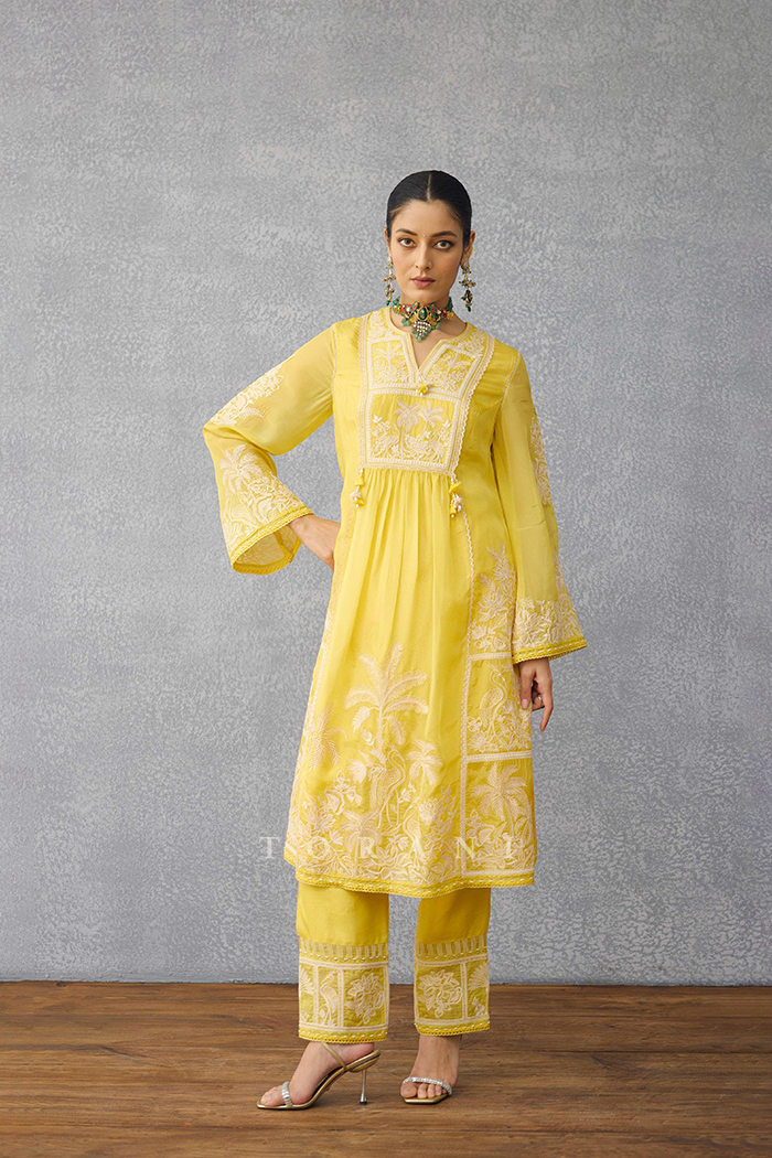 Kasmai Deba Priya Kurta Set