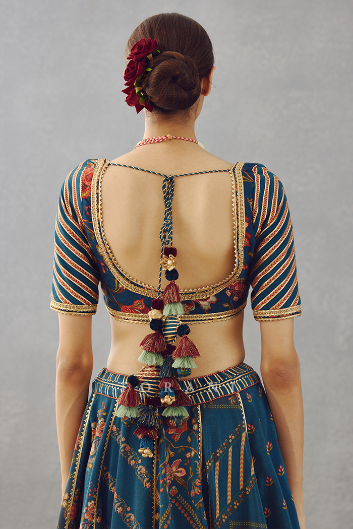 Neelam Waheeda Lehenga Set