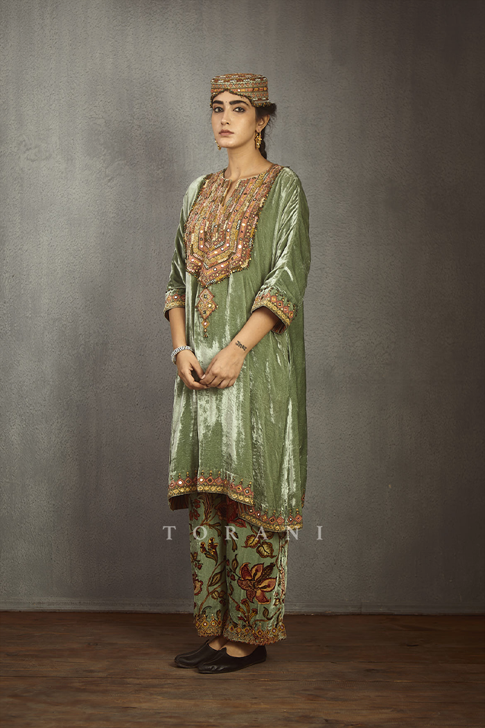 Champa Makhmal Sindhi Topi