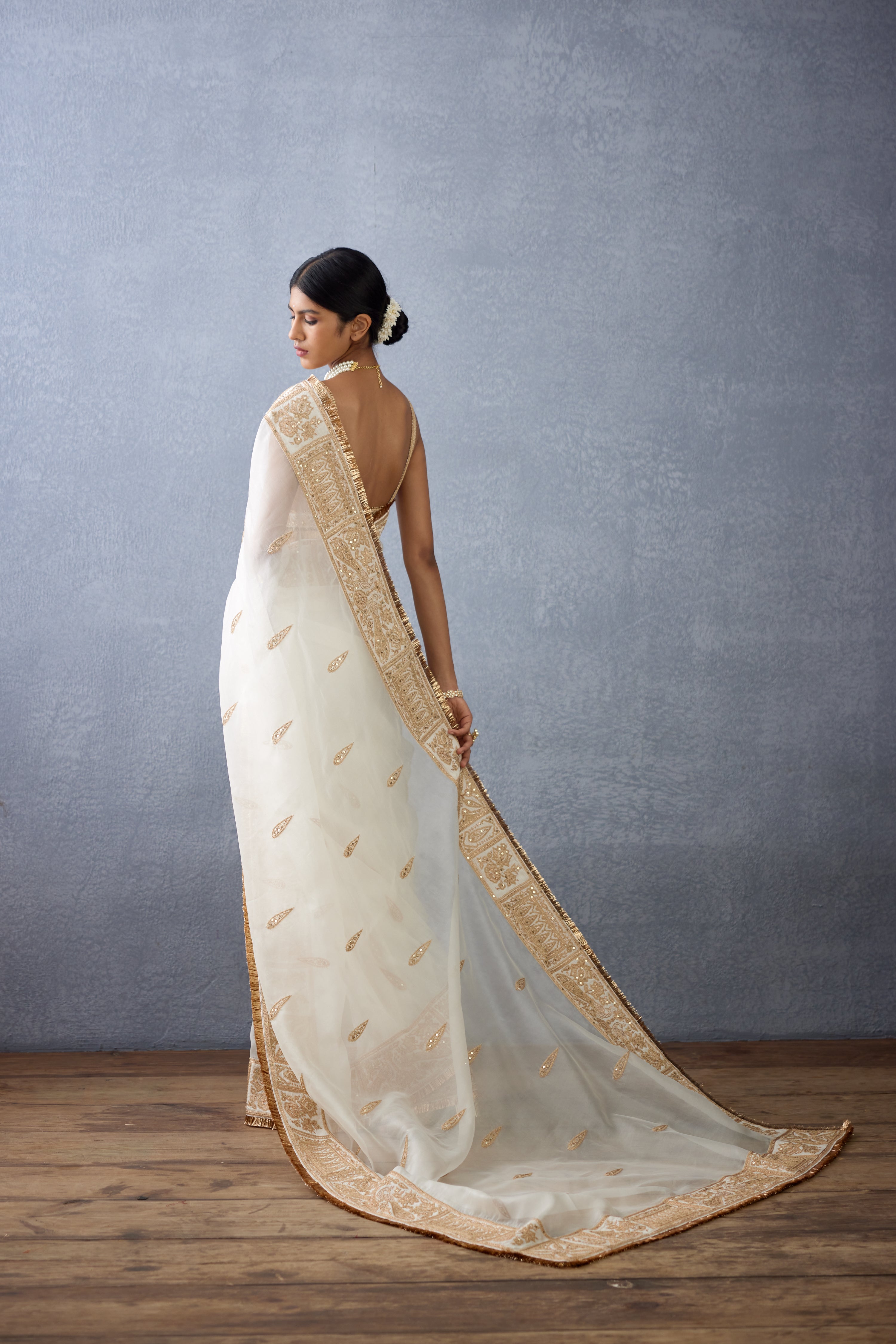 Gul-Bano Amruta Saree