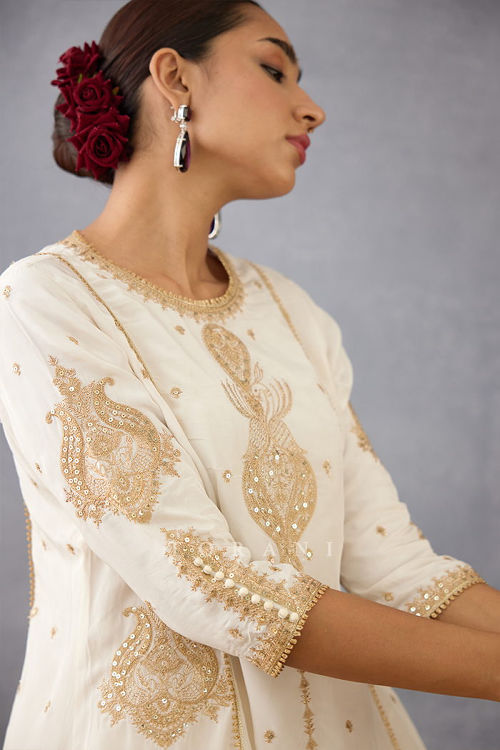 Gul-Bano Mariam Kurta Set