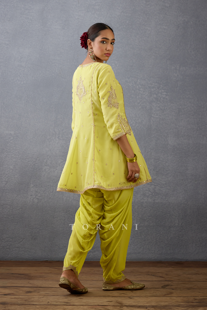 Gul-Mina Mariam Kurta Set