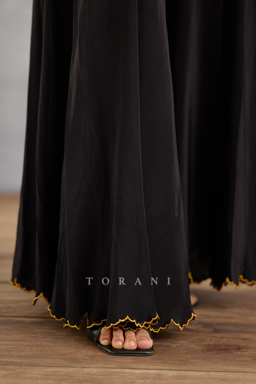 Shriya Pilgaonkar In Our Gulghast Meher Cape Set