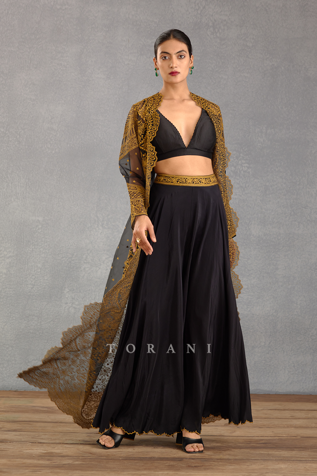 Shriya Pilgaonkar In Our Gulghast Meher Cape Set