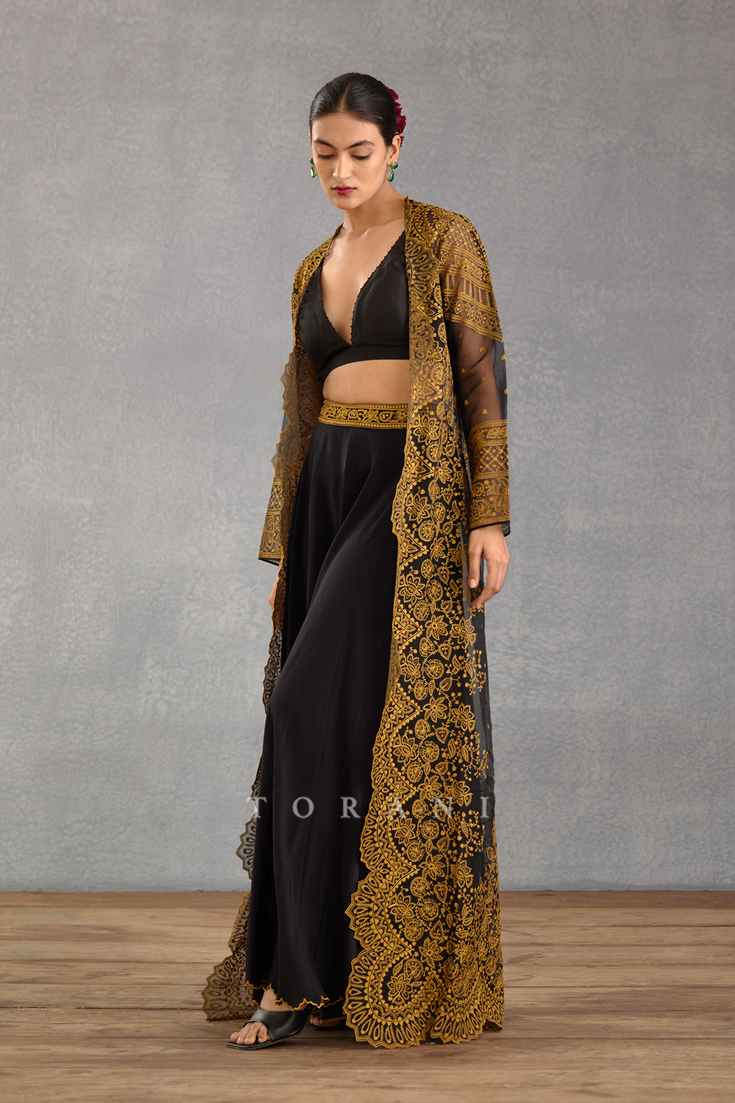 Shriya Pilgaonkar In Our Gulghast Meher Cape Set