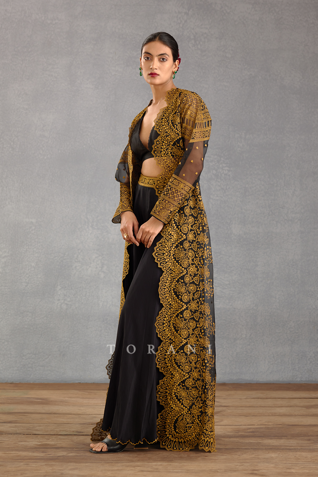 Gulghast Meher Cape Set