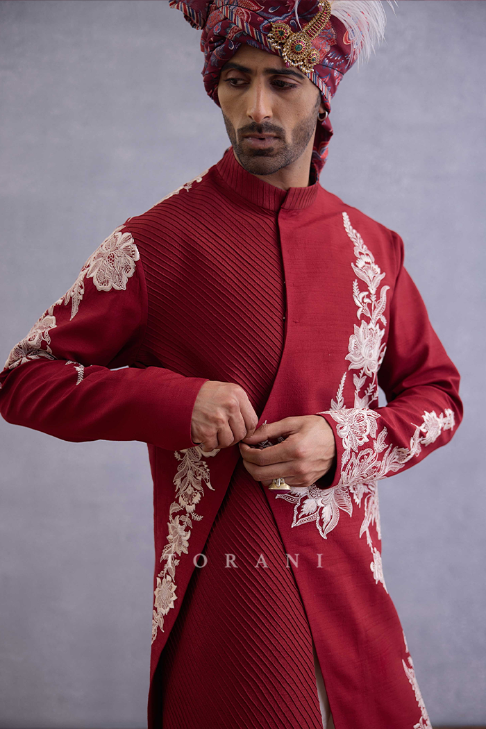 Qarmazi Parthik Kurta Set