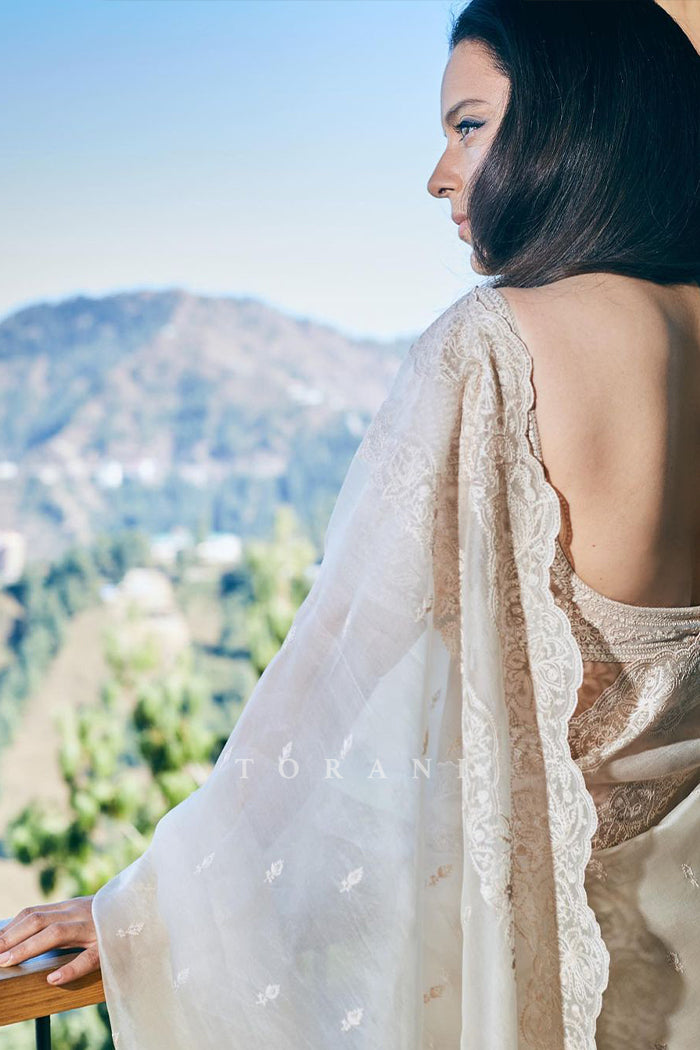 Kangana Ranaut in our Mogra Anahita Meher Passa Saree Set