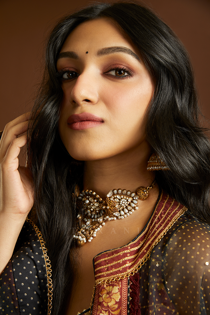 Tanisha Santoshi in our Gulghast Fatima Farhat Cape Set