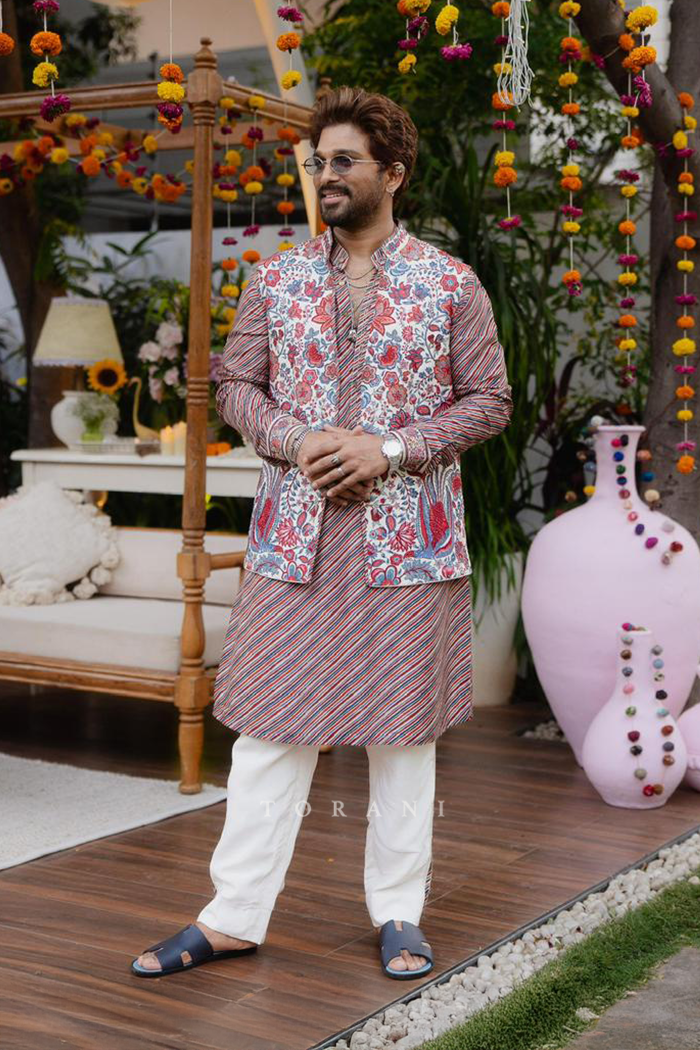 Coromandel Vibhav Bandi Set