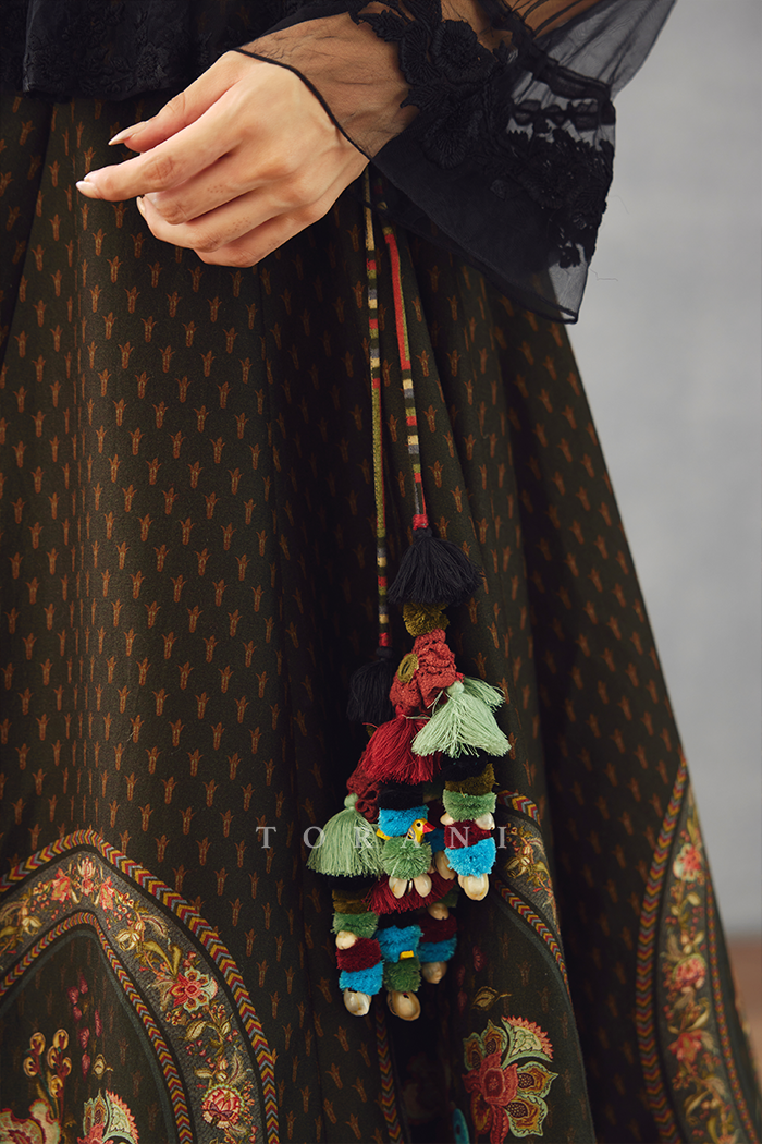 Gulghast Poulami Lehenga Set