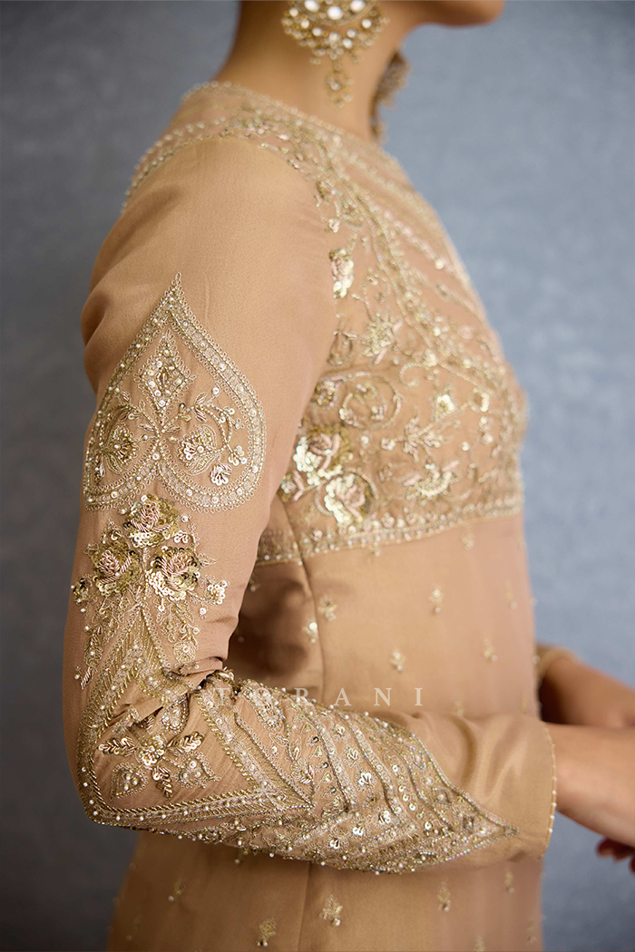 Talai Jahaanaara Khada Dupatta & Kurta Set