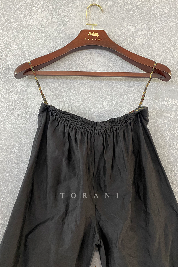 Sale- Gulghast Meera Pant