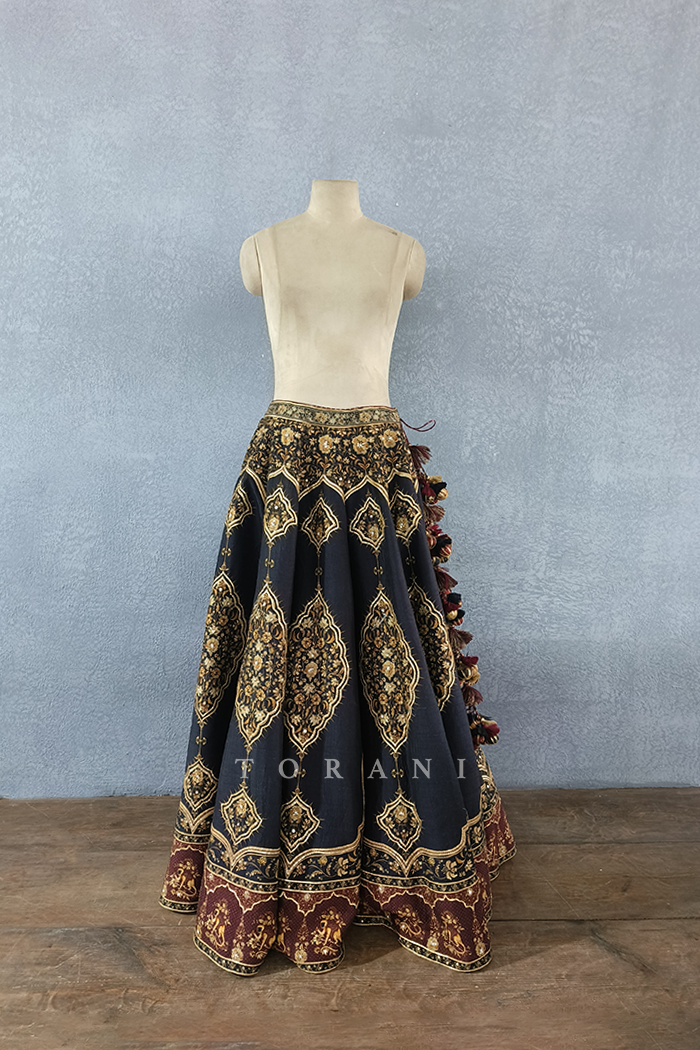 Sale- Gulghast Mahnaz Lehenga Skirt with Odhni