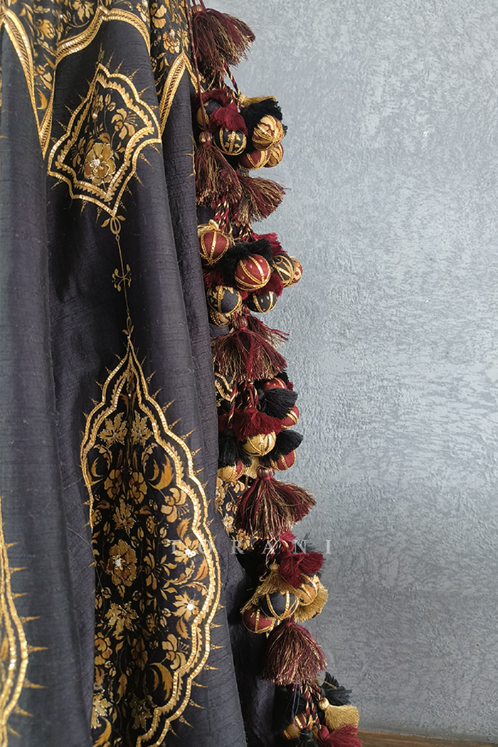 Sale- Gulghast Mahnaz Lehenga Skirt with Odhni