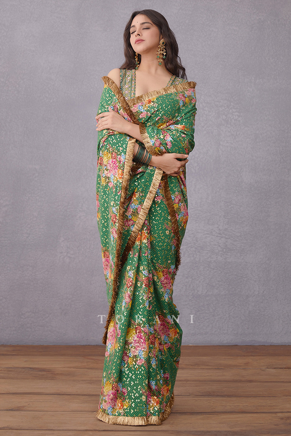 Panna Qasiba Sona Sitara Saree