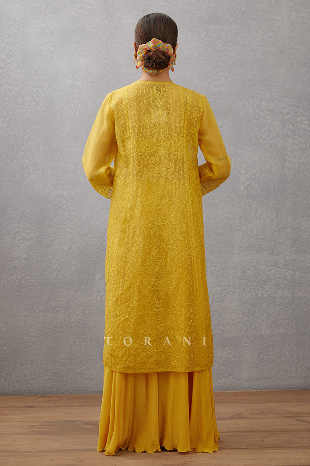 Sunehra Paavni Cape