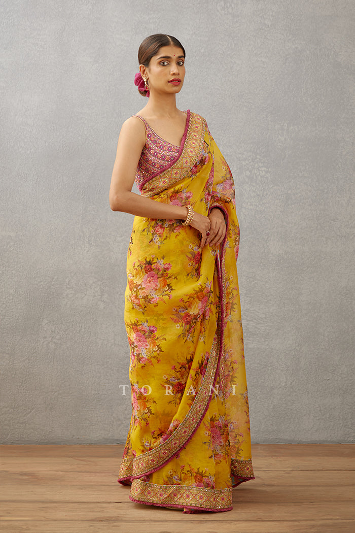 Sunehra Zubaida Saree