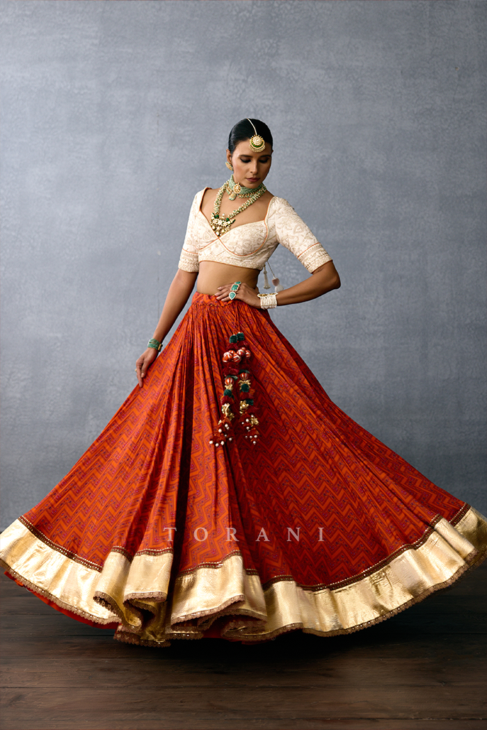 Gerua Girnar Maniki Lehenga Set