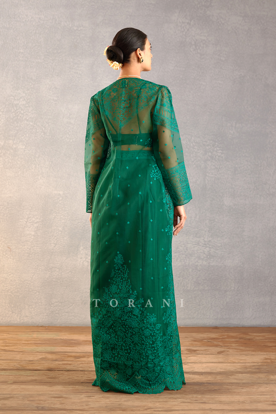 Sabz Daavya Cape Set