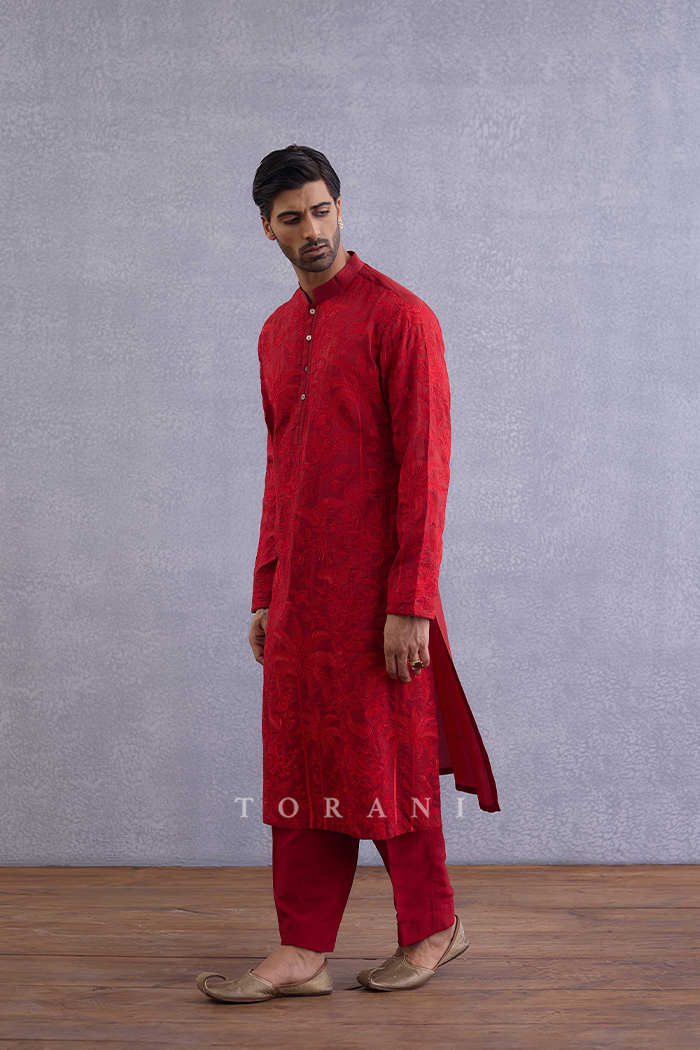 Surkh Aaqib Kurta Set