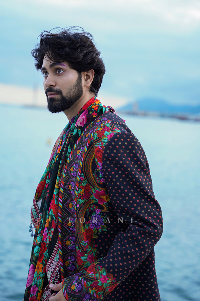 Ankush Bahuguna In Our Dil Shaad Kusha Bahman Rafi Jacket Set & Dil Shaad Wael Scarf