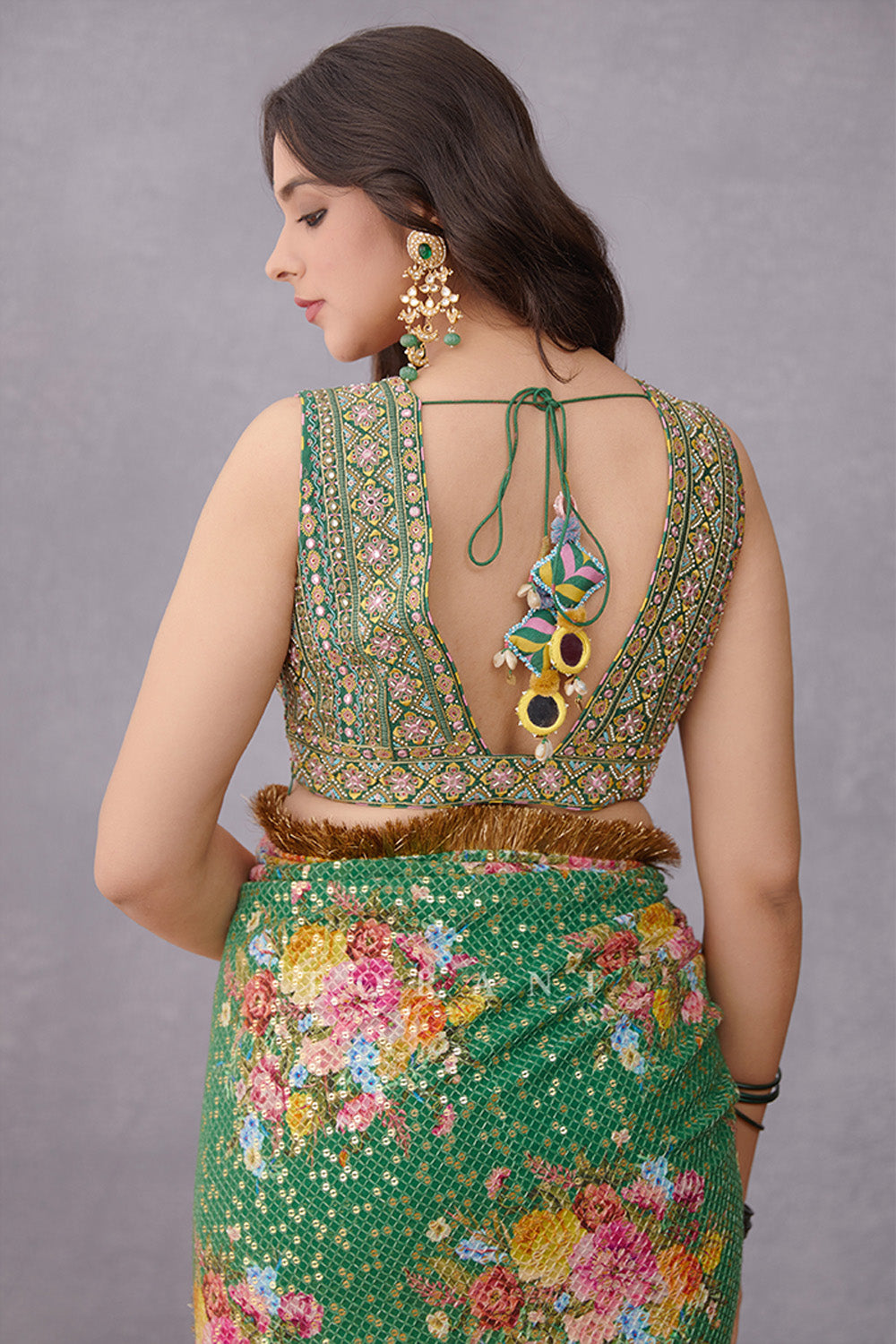 Panna Qasiba Sona Sitara Saree