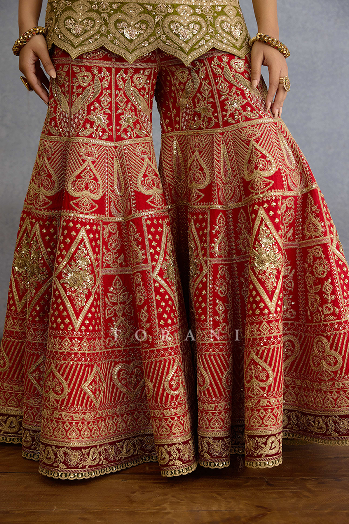 Kusumika Manmayi Gharara Set