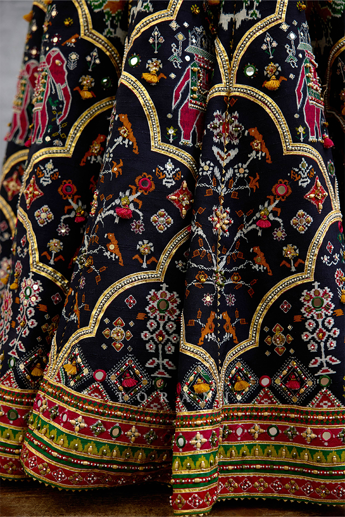 Virasa Chitraka Lehenga Set