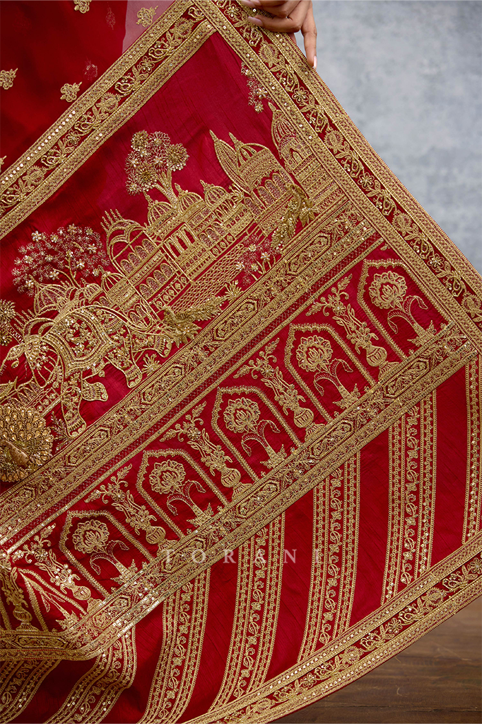 Lakshma Hoorain Saree