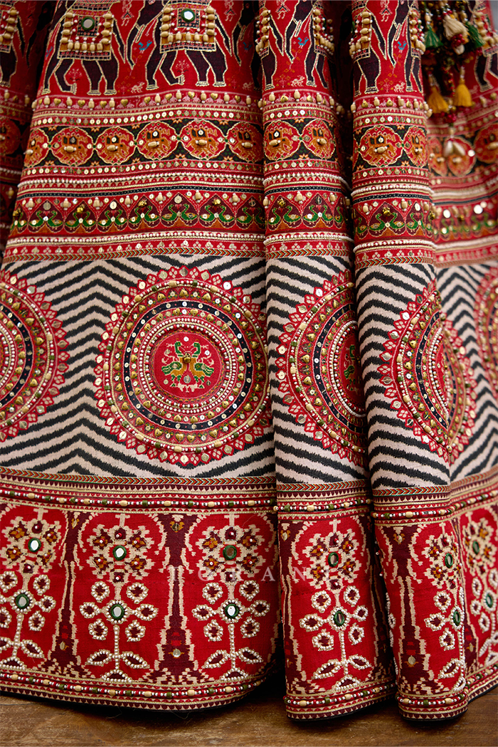 Raktika Mashaal Mirali Lehenga Set