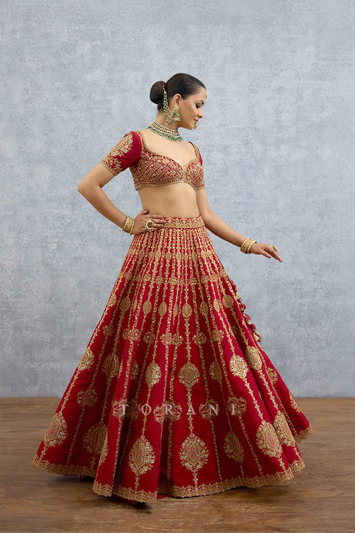 Lakshma Afifa Lehenga Set
