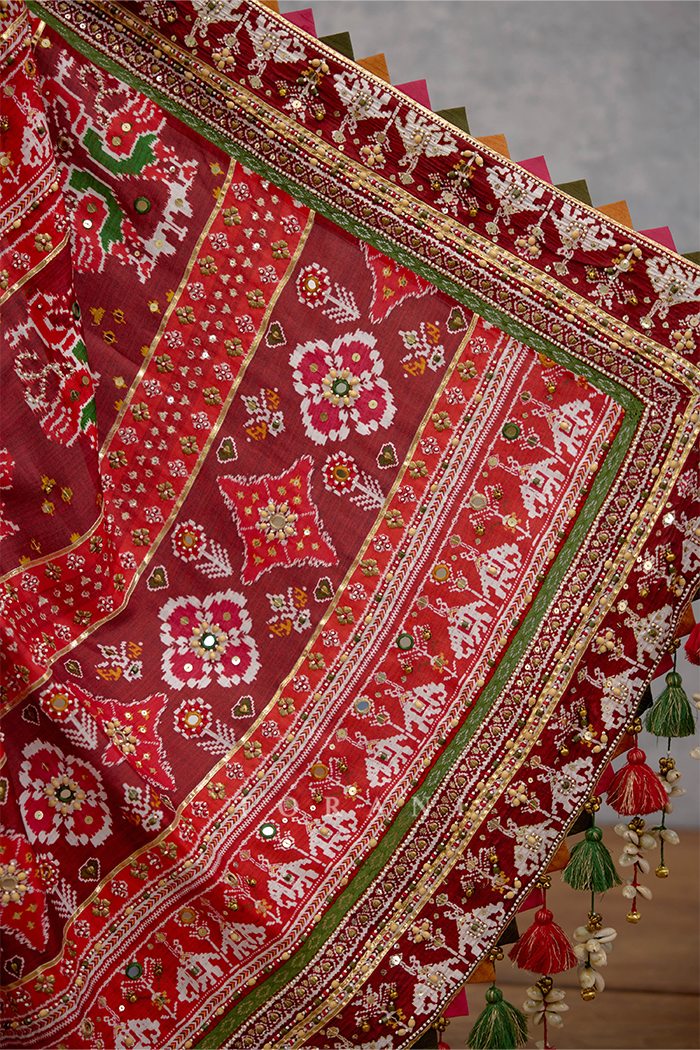 Chitrita Surkh Kanti Saree