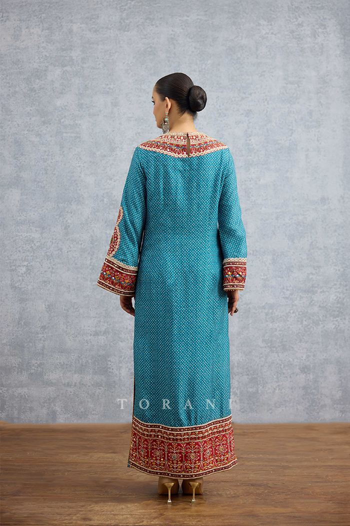 Varnaabha Rajuka Kaftan