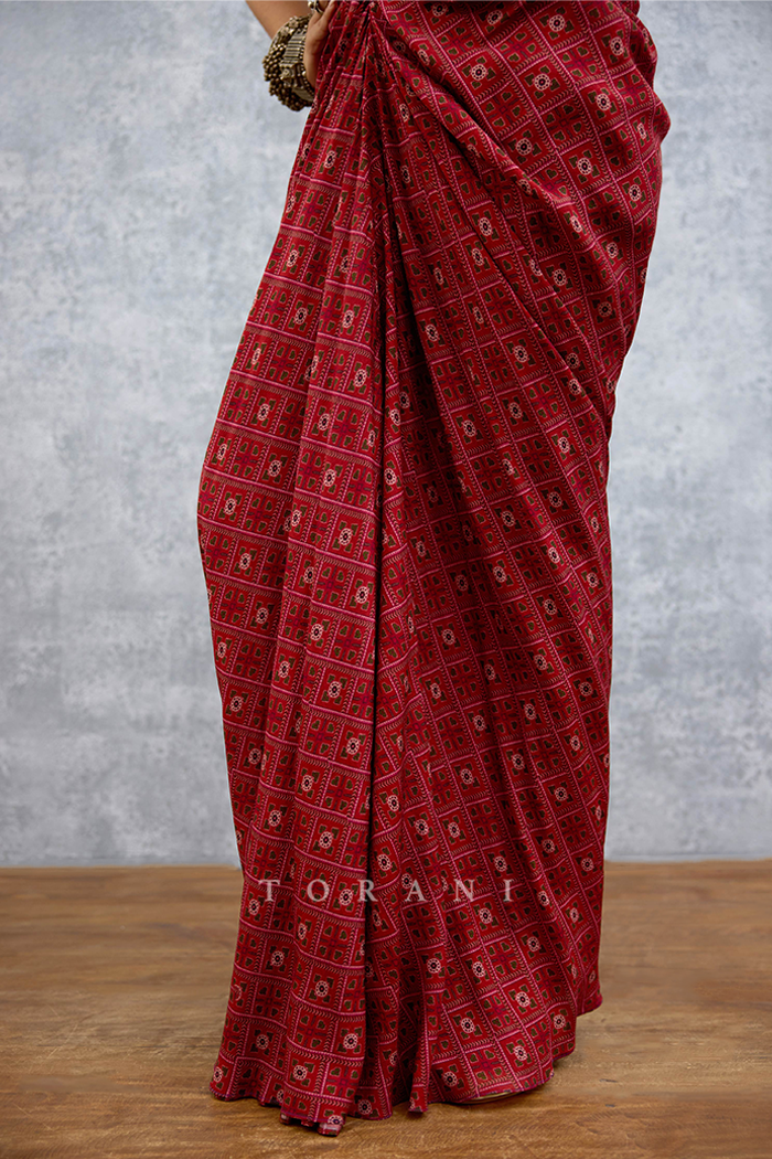 Surkhi Nagari Dhoti Set