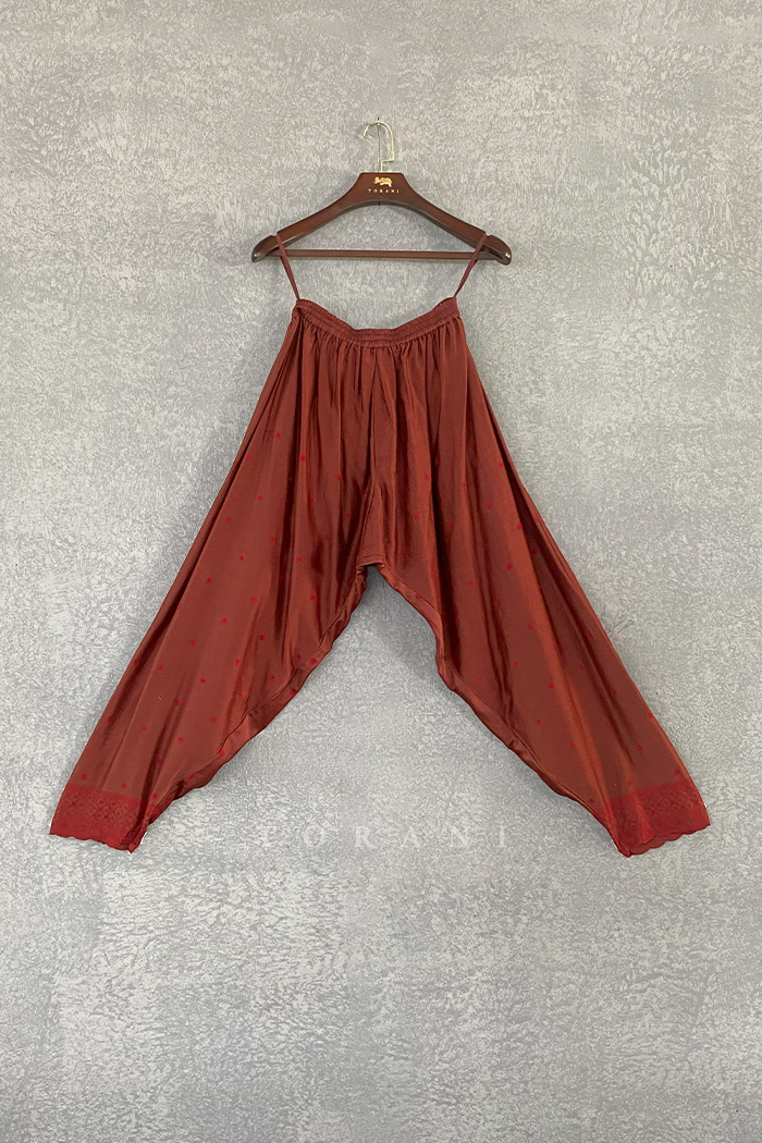 Sale - Surkh Azar Dhoti