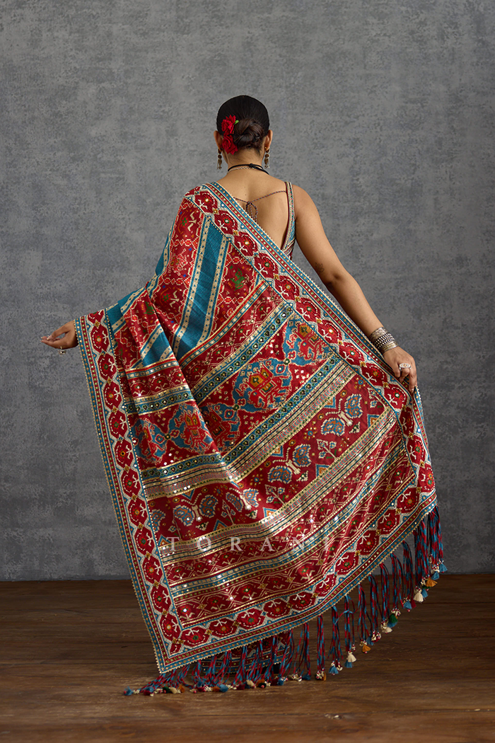 Varnaabha Chitranaksh Saree