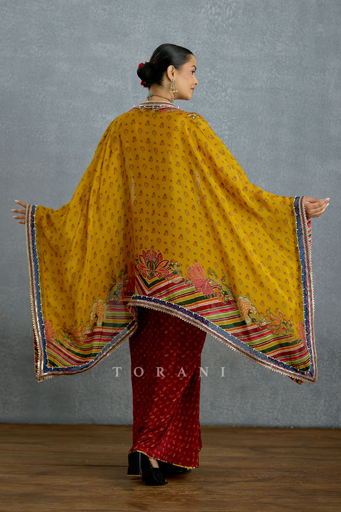 Chitrangi Gulrang Cape