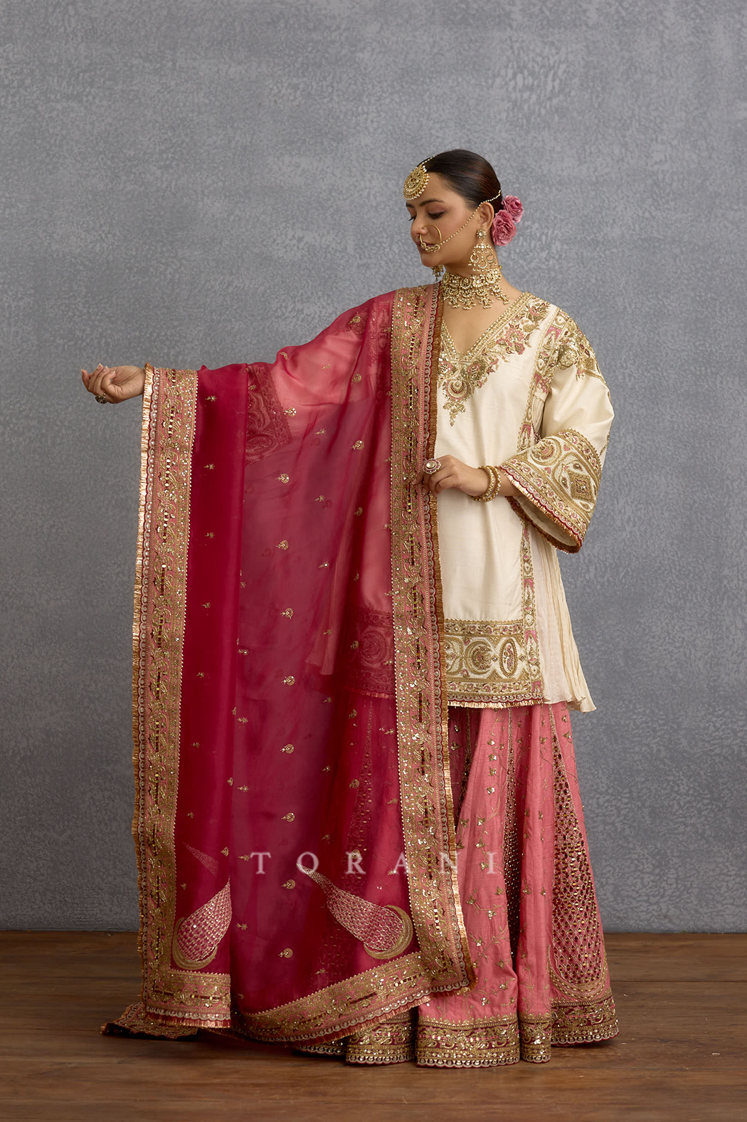 Dilkash Insiya Odhni