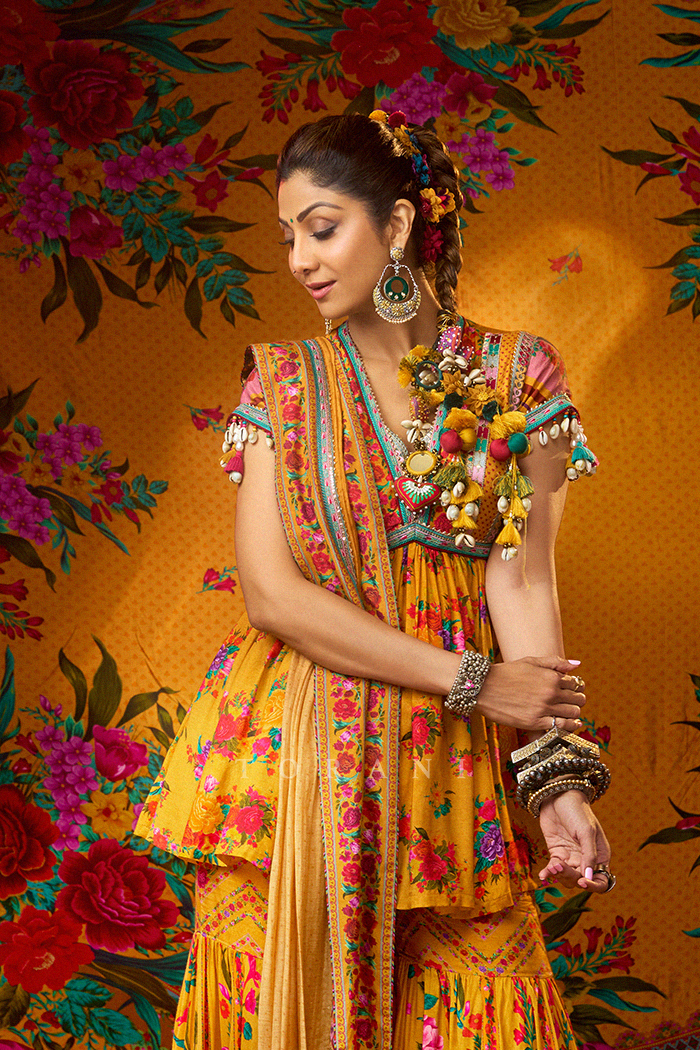 Kundra Family our Dil Seher Custom Set